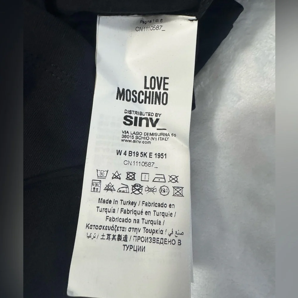 Love Moschino Rainbow Foil Heart Logo Tee
Black US Size 2 - Picture 7 of 8